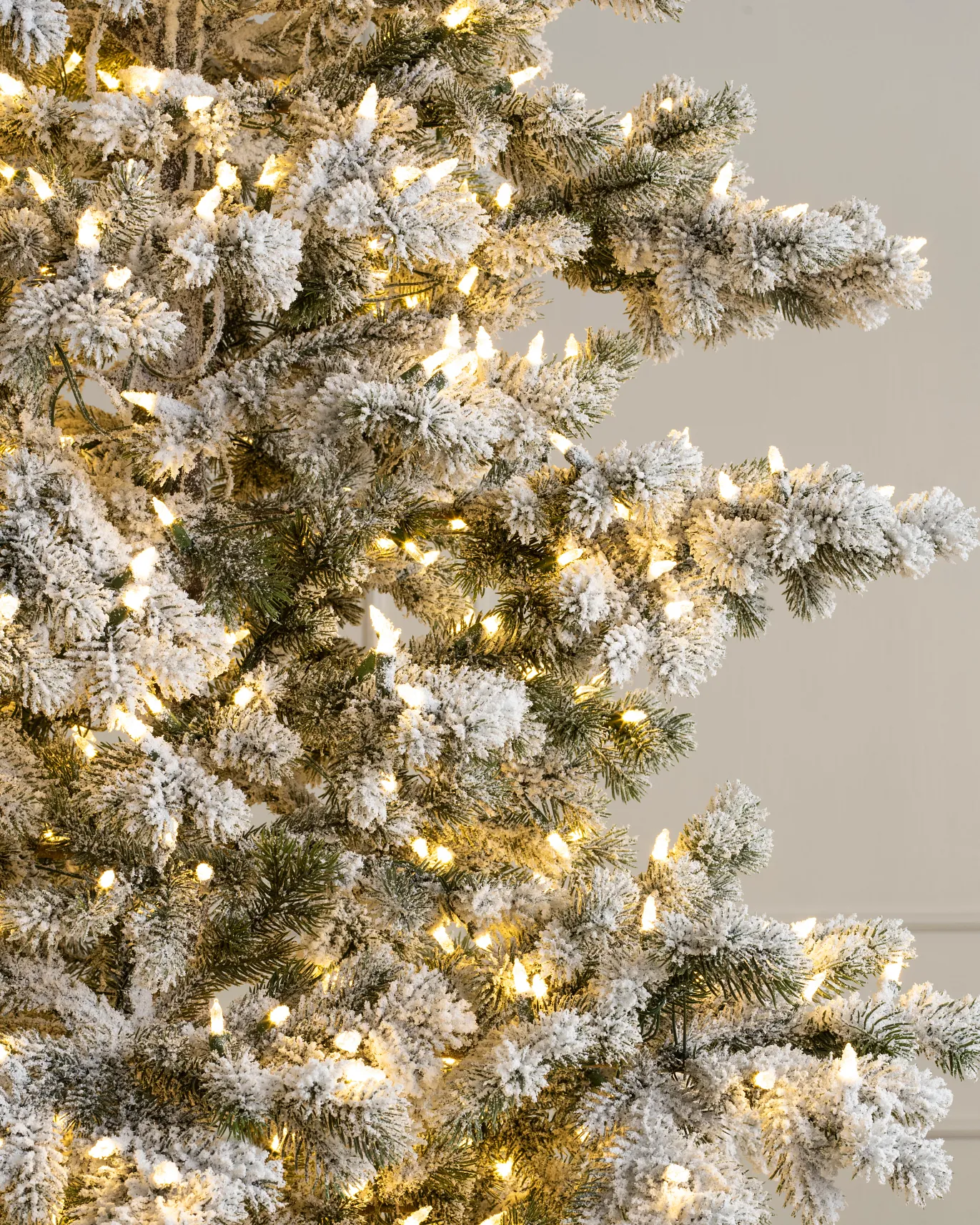 Artificial Christmas Trees – Snowy Yukon Spruces