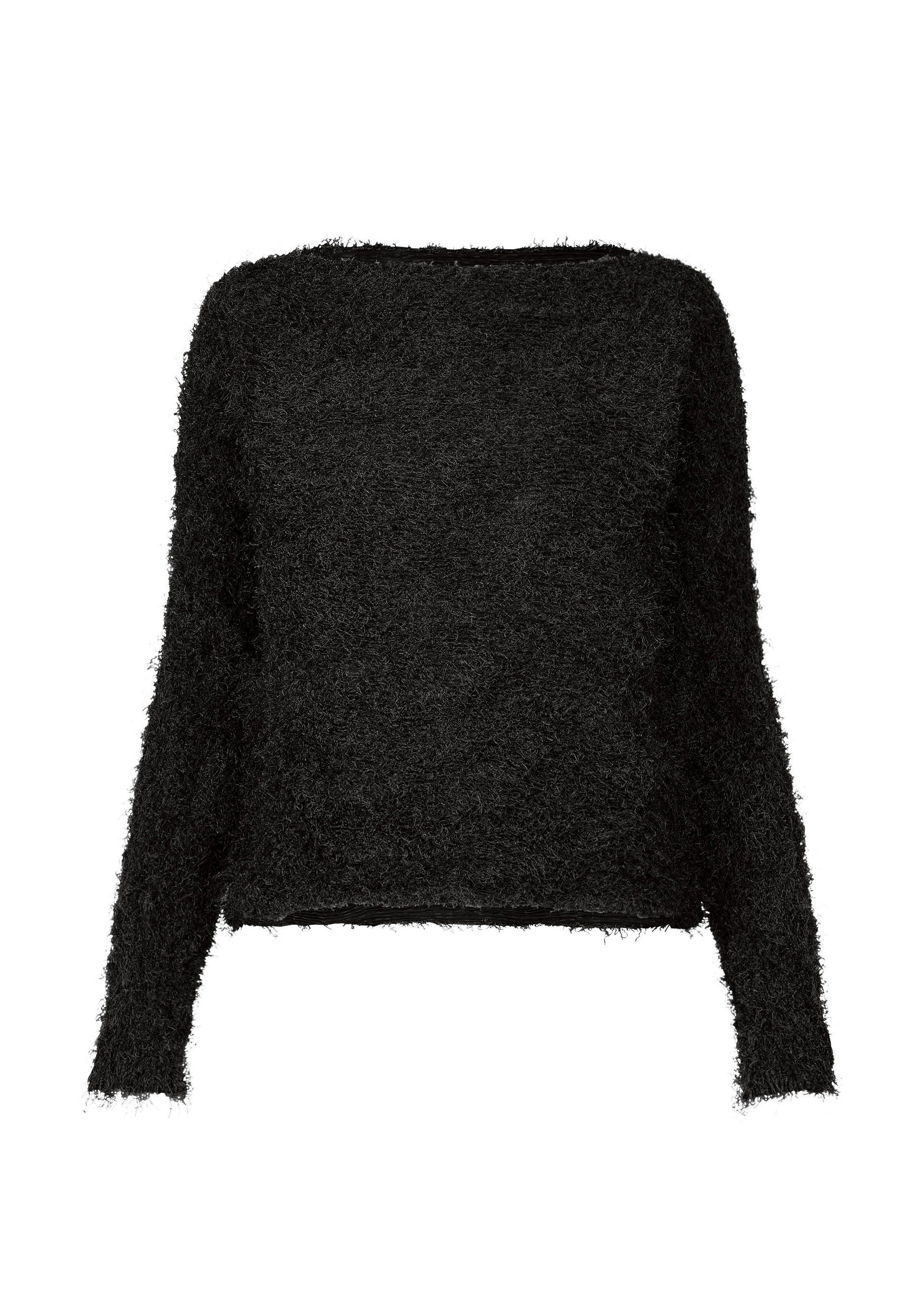 SHIFTED FUZZY PLEATS