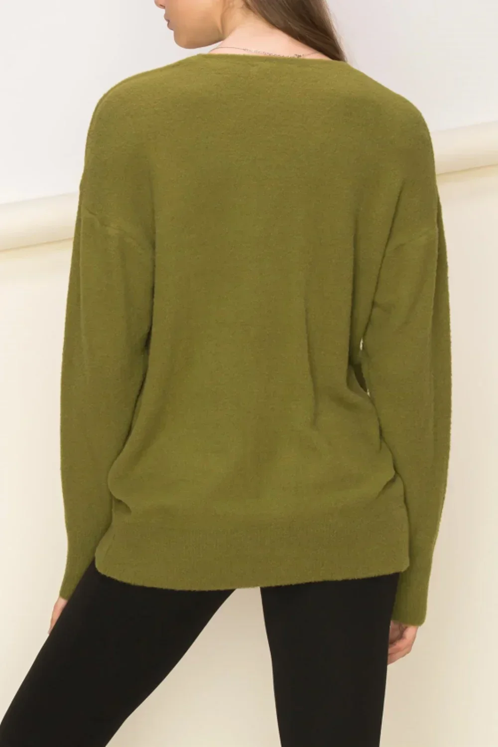 Cozy V-Neck Soft Knit Center Seam Detail Relaxed Fit Long Sleeve Pullover Sweater