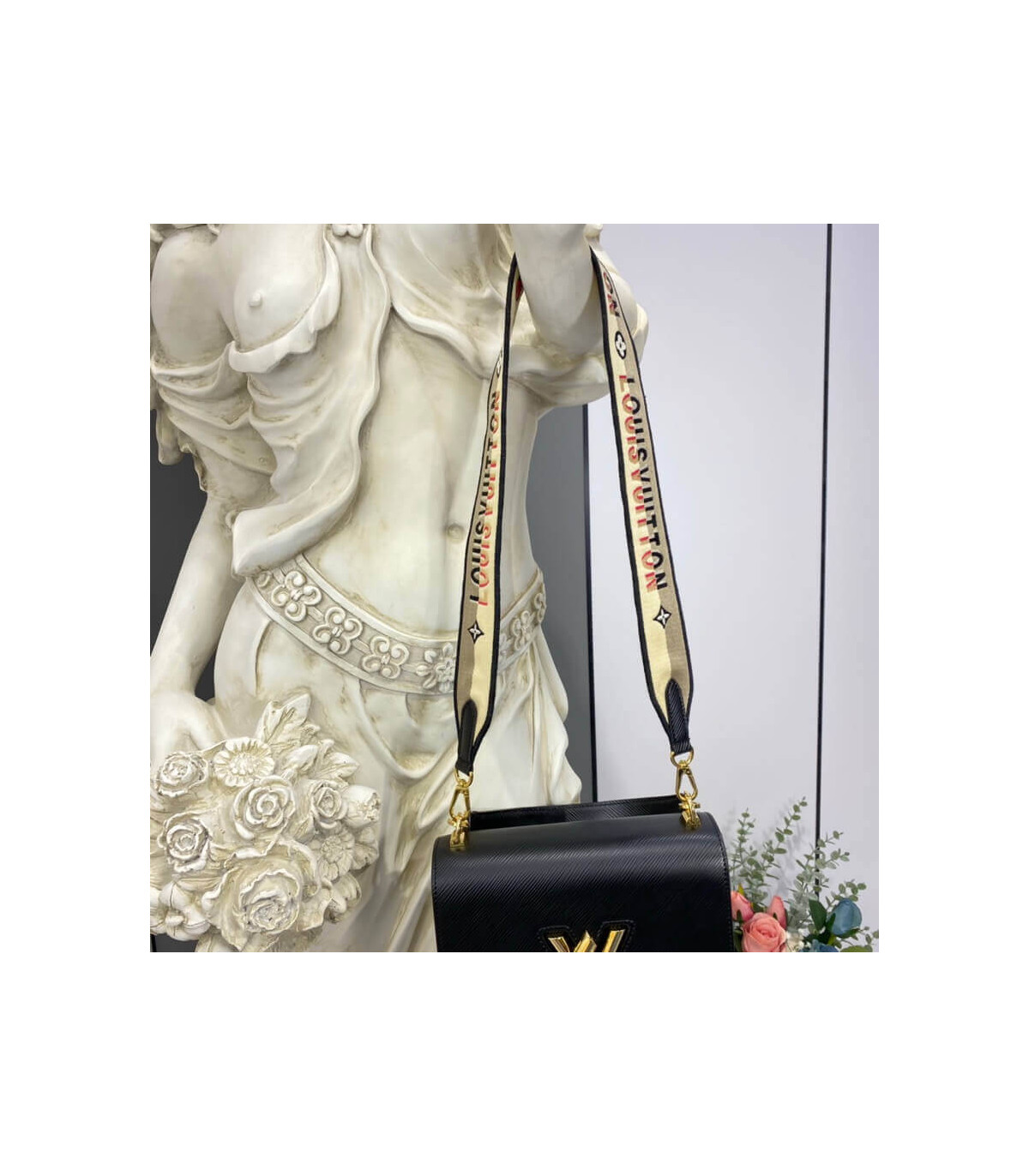 Louis Vuitton Bandouli猫re