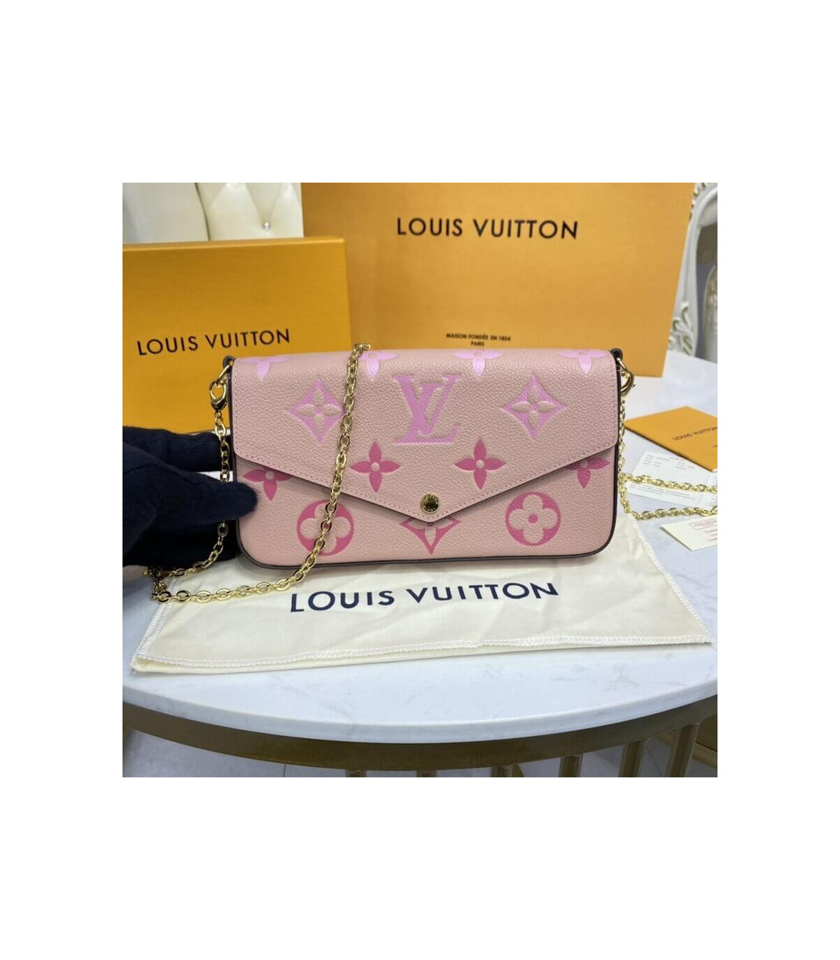 Louis Vuitton F茅licie Pochette Pink
