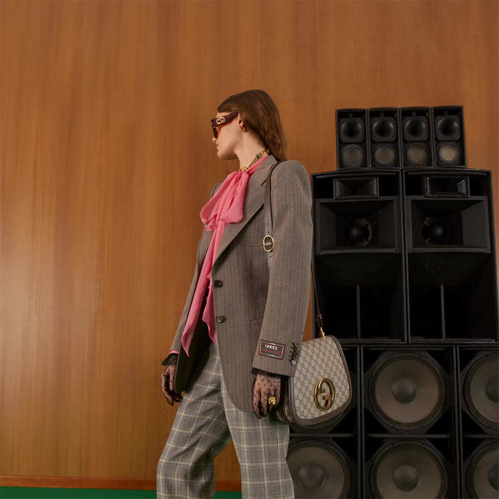 Gucci Blondie Medium Shoulder Bag With Round Interlocking G